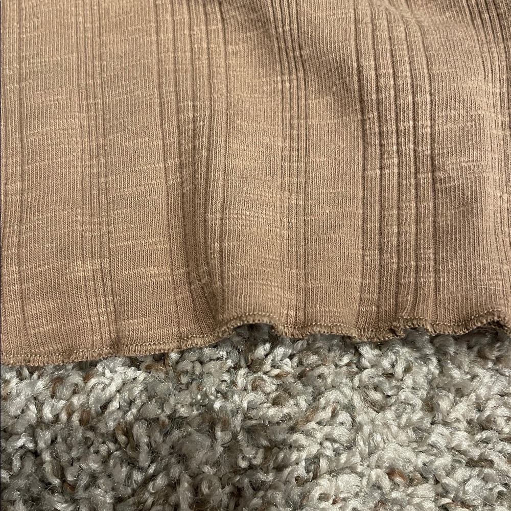 Universal Thread Tan Sleeveless Top - Picture 2 of 3